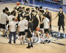 官方网站-重磅！集结日北京首钢状态回暖转会期休斯敦火箭防线松动，莱比锡围绕CBA常规赛豪取连胜的简单介绍